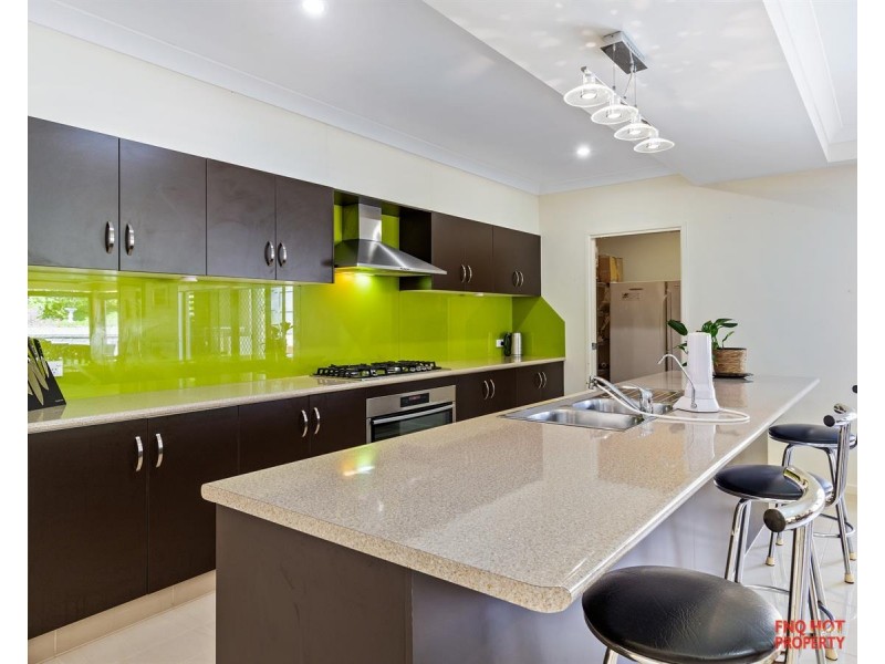 /3 Retreat Close, Palm Cove QLD 4879