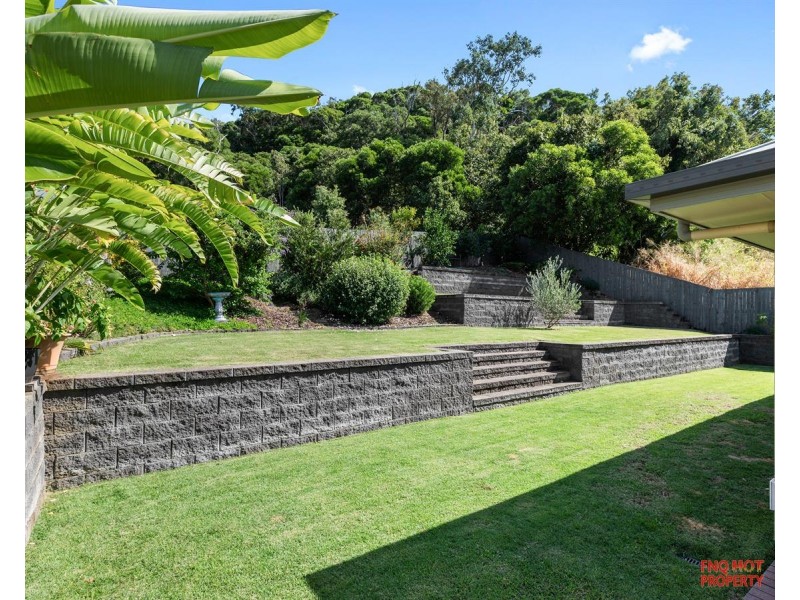 /3 Retreat Close, Palm Cove QLD 4879