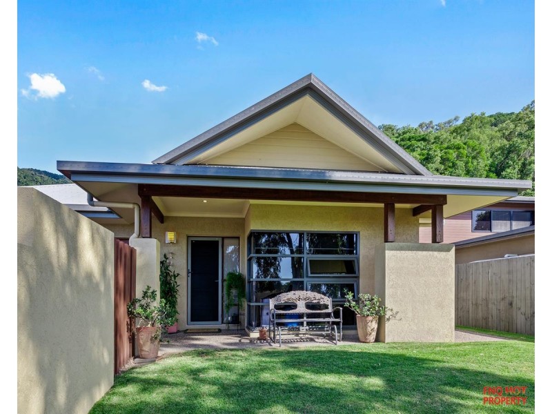 /3 Retreat Close, Palm Cove QLD 4879