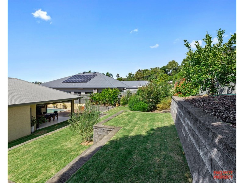 /3 Retreat Close, Palm Cove QLD 4879
