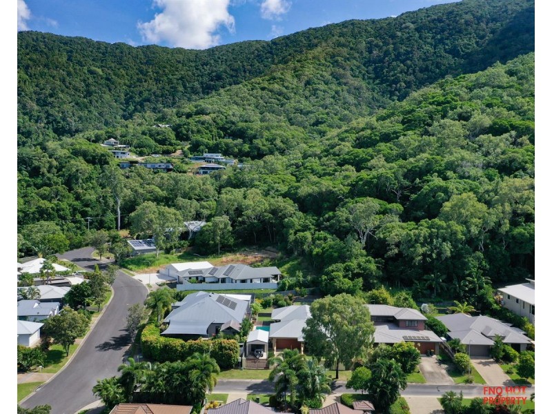 /3 Retreat Close, Palm Cove QLD 4879