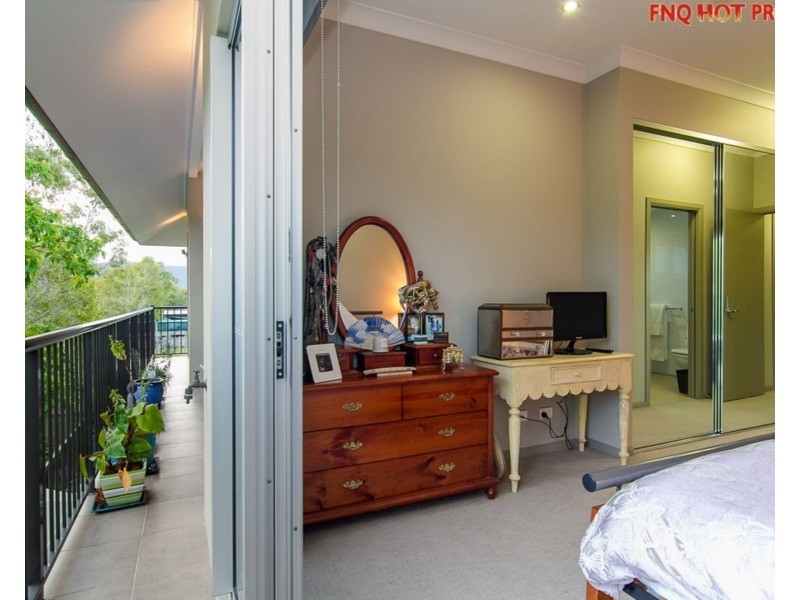 4/110 Harbour Drive, Trinity Park QLD 4879