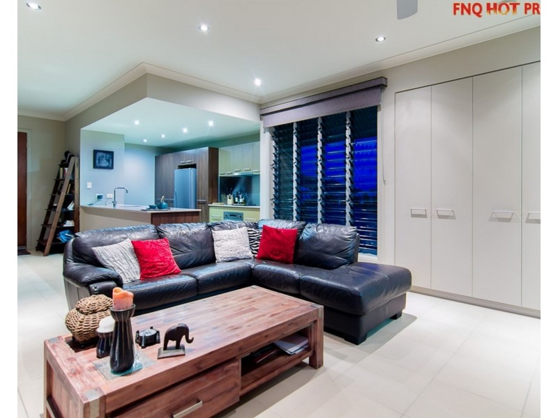 4/110 Harbour Drive, Trinity Park QLD 4879