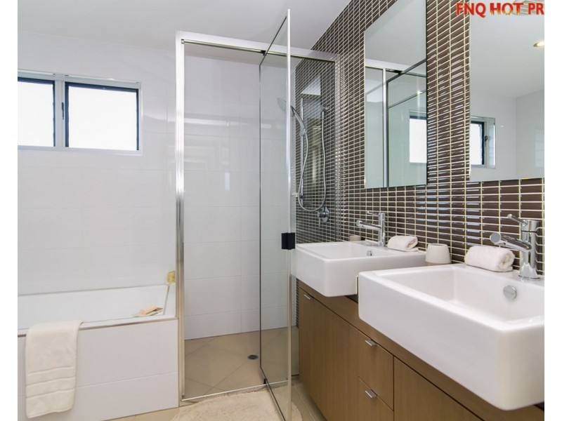 4/110 Harbour Drive, Trinity Park QLD 4879