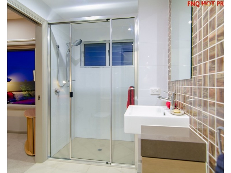 4/110 Harbour Drive, Trinity Park QLD 4879