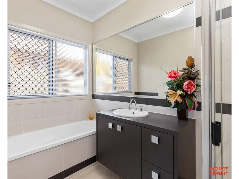 /16 Selwyn Circuit, Trinity Park QLD 4879