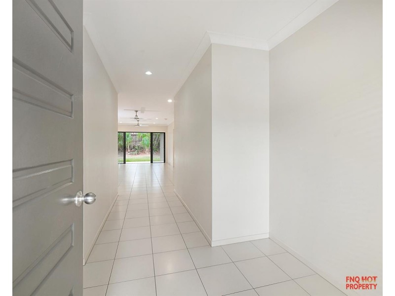 /142 Roberts Drive, Trinity Beach QLD 4879