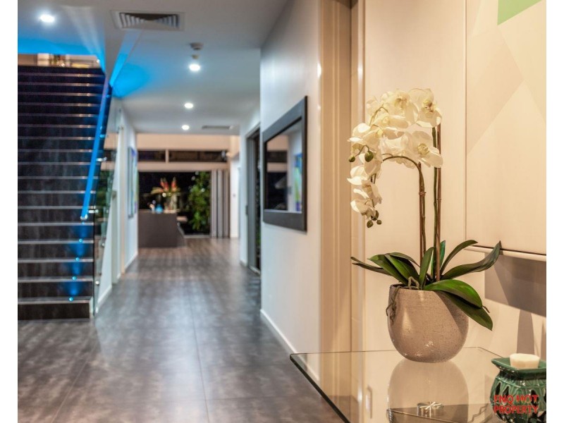 /115-117 Harbour Drive, Trinity Park QLD 4879