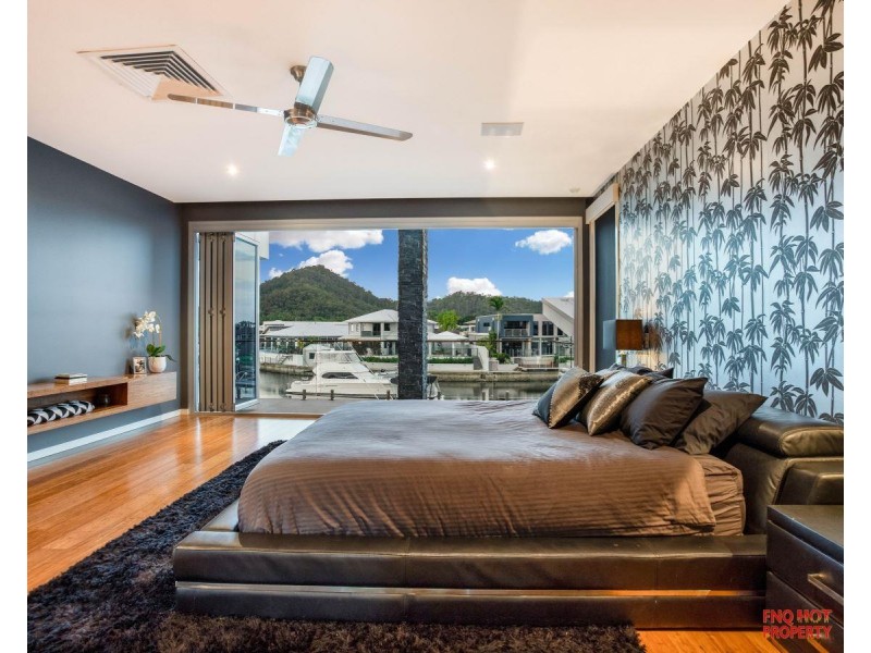 /115-117 Harbour Drive, Trinity Park QLD 4879