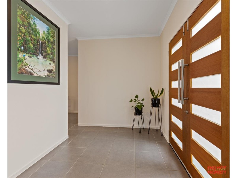 /39 Iridescent Drive, Trinity Park QLD 4879