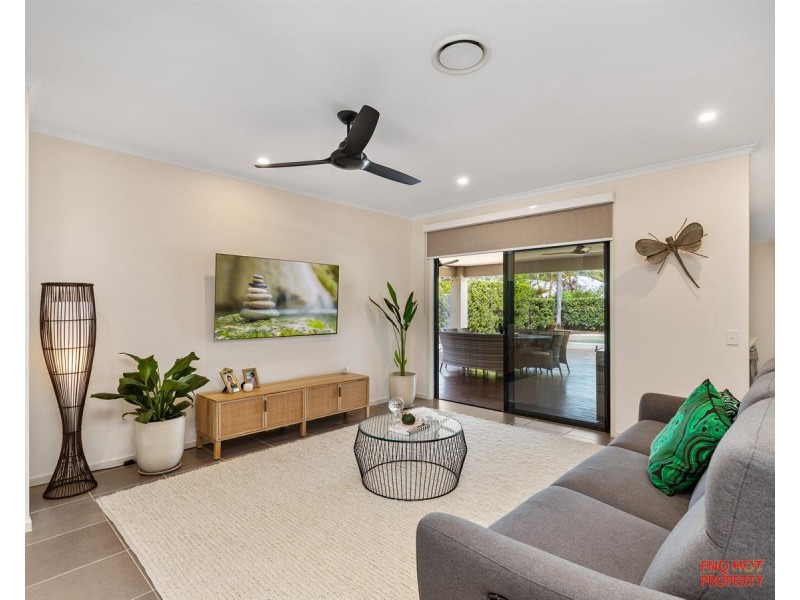 /39 Iridescent Drive, Trinity Park QLD 4879