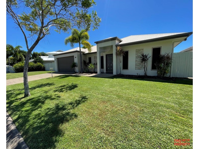 /10 Icefire Quay, Trinity Park QLD 4879