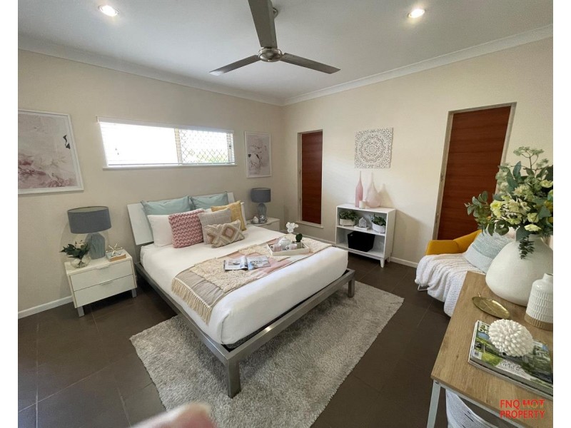 /10 Icefire Quay, Trinity Park QLD 4879