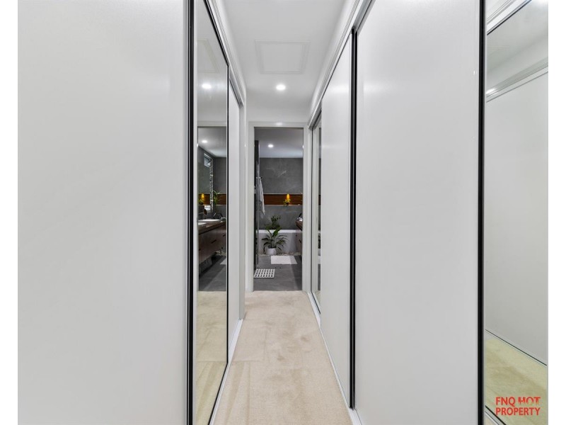 /28 Coastline Parade, Trinity Beach QLD 4879