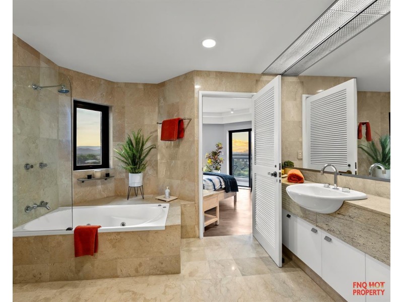 36/181 Esplanade, Cairns City QLD 4870