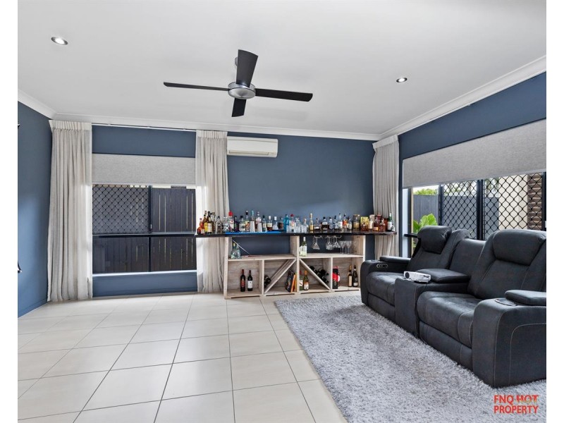 /5 Iridescent Drive, Trinity Park QLD 4879