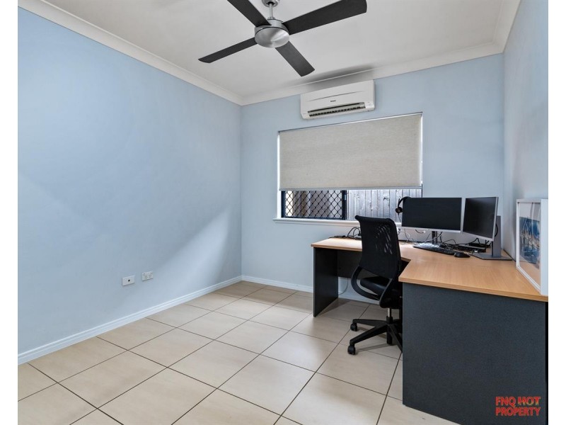 /5 Iridescent Drive, Trinity Park QLD 4879