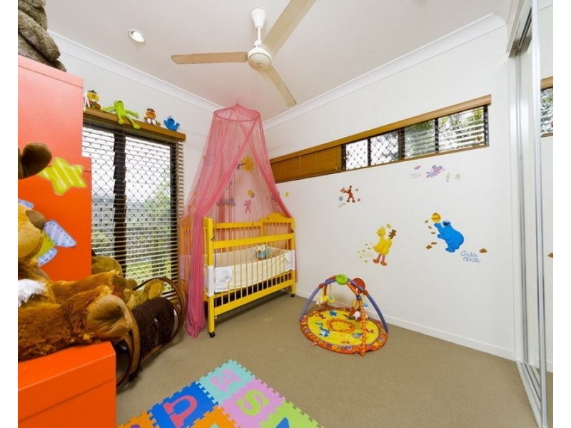 2/64 Harbour Drive, Trinity Park QLD 4879