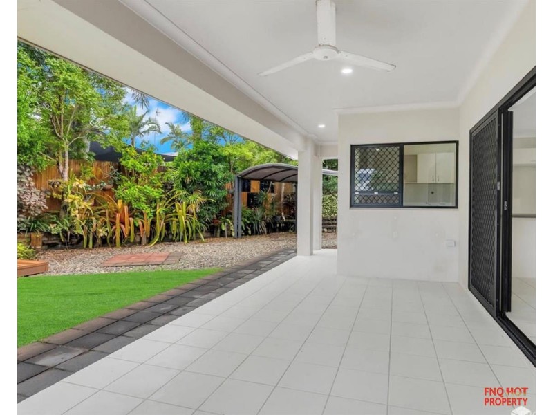 2/64 Harbour Drive, Trinity Park QLD 4879