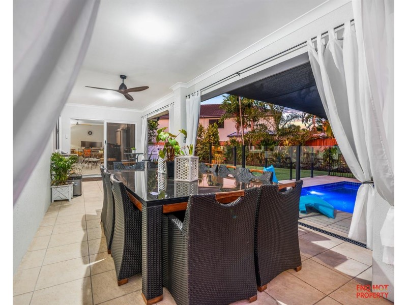 /30 Iridescent Drive, Trinity Park QLD 4879