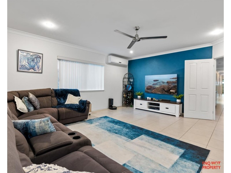 /30 Iridescent Drive, Trinity Park QLD 4879