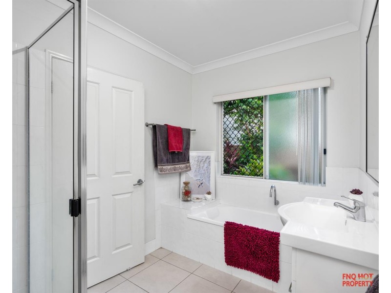 /30 Iridescent Drive, Trinity Park QLD 4879