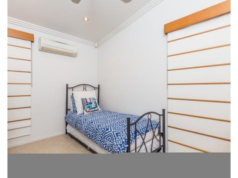 /7 Icefire Quay, Trinity Park QLD 4879