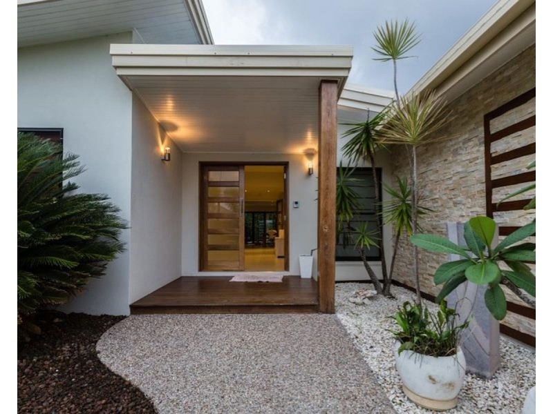 /7 Icefire Quay, Trinity Park QLD 4879