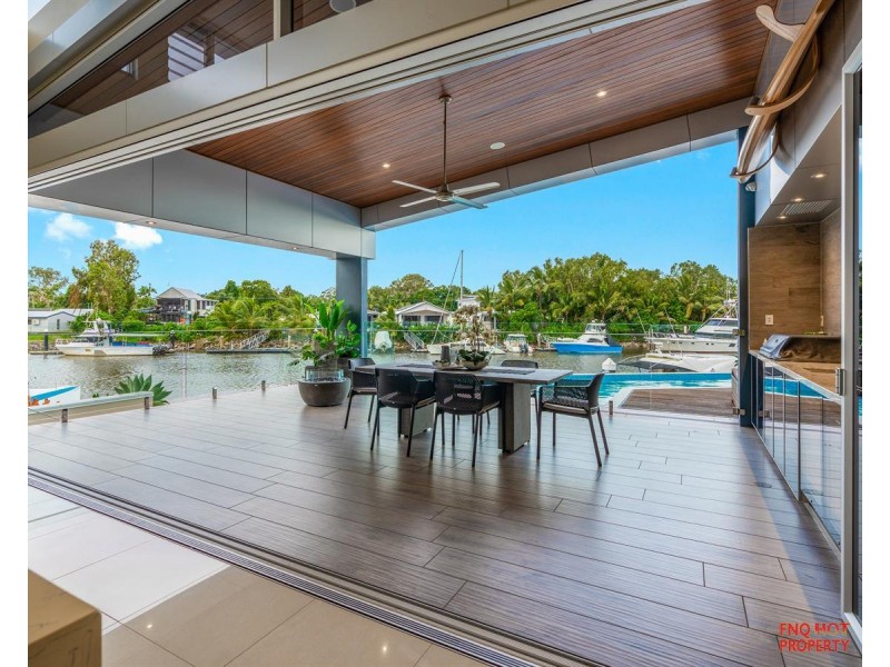 /4 Marina Quay, Trinity Park QLD 4879