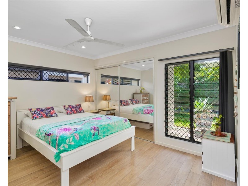 4/64 HARBOUR DRIVE, Trinity Park QLD 4879