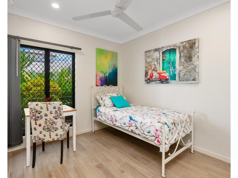 4/64 HARBOUR DRIVE, Trinity Park QLD 4879