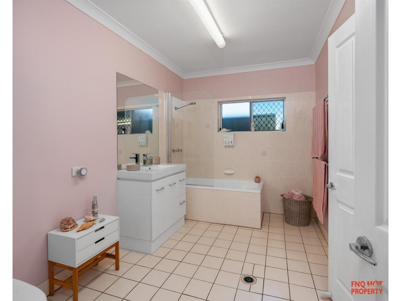 /14 Laurel Avenue, Mount Sheridan QLD 4868