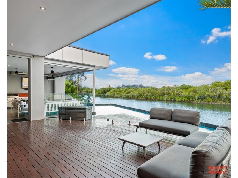 /3 Ragamuffin Quay, Trinity Park QLD 4879