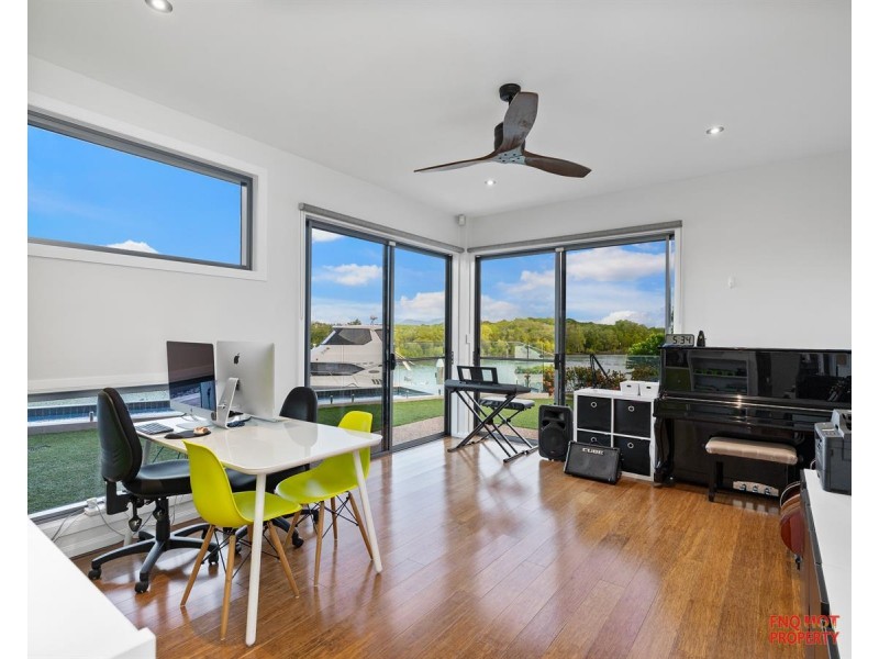 /3 Ragamuffin Quay, Trinity Park QLD 4879