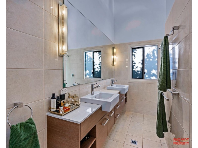 /89 Harbour Drive, Trinity Park QLD 4879