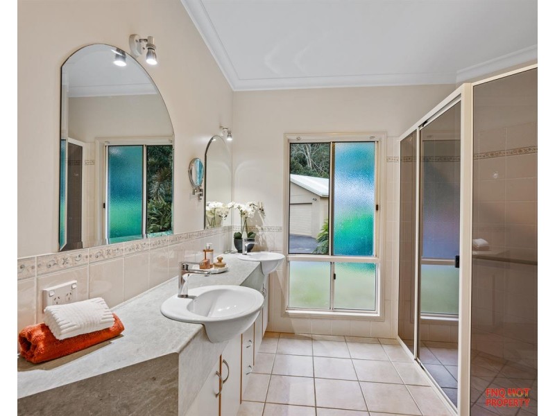 /10-12 Lichen Close, Redlynch QLD 4870