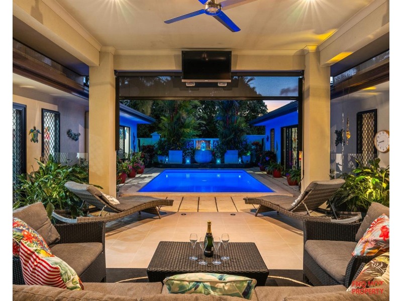 /8 Edge Close, Kewarra Beach QLD 4879