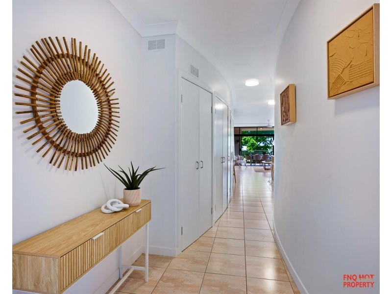 5/51 Sims Esplanade, Yorkeys Knob QLD 4878