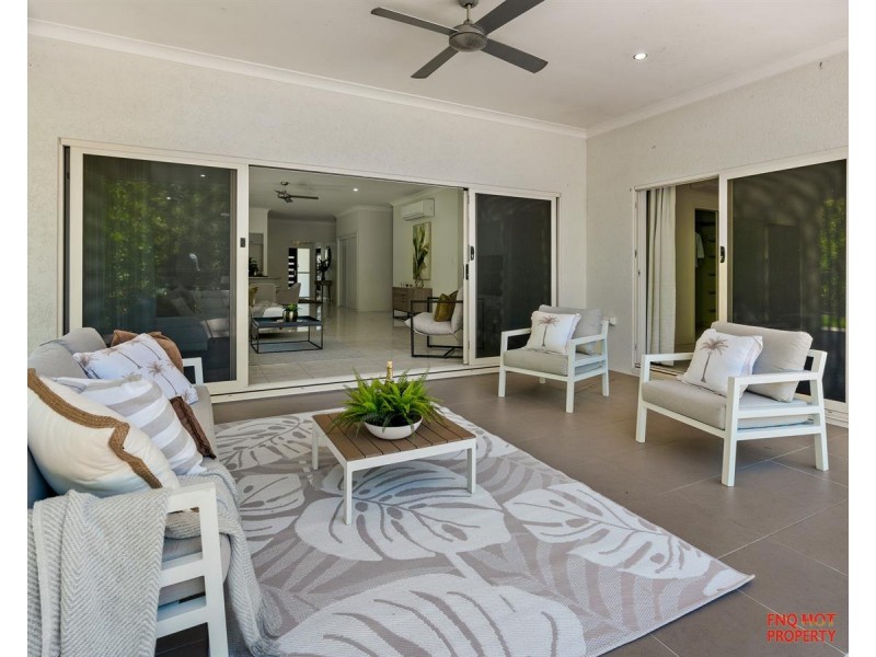 /3 Icefire Quay, Trinity Park QLD 4879