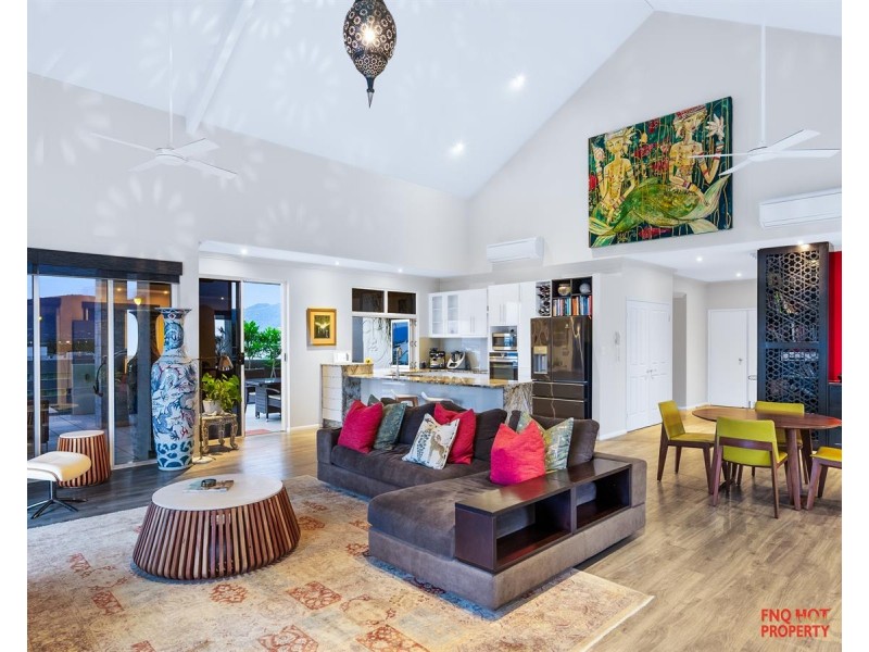 24/79 Spence Street, Cairns City QLD 4870