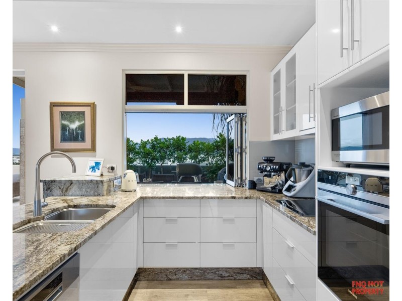 24/79 Spence Street, Cairns City QLD 4870