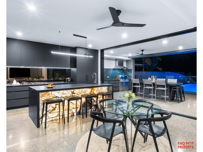 /35 Harbour Drive, Trinity Park QLD 4879