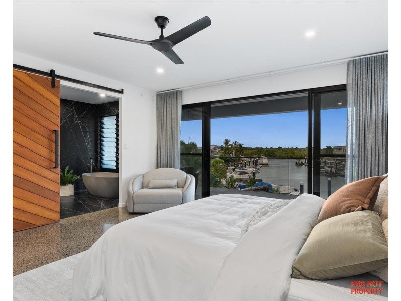 /35 Harbour Drive, Trinity Park QLD 4879