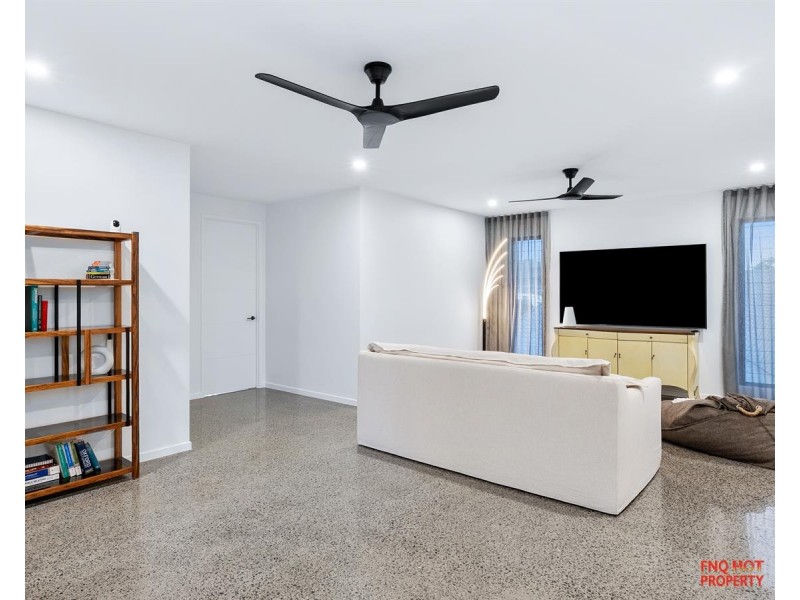 /35 Harbour Drive, Trinity Park QLD 4879