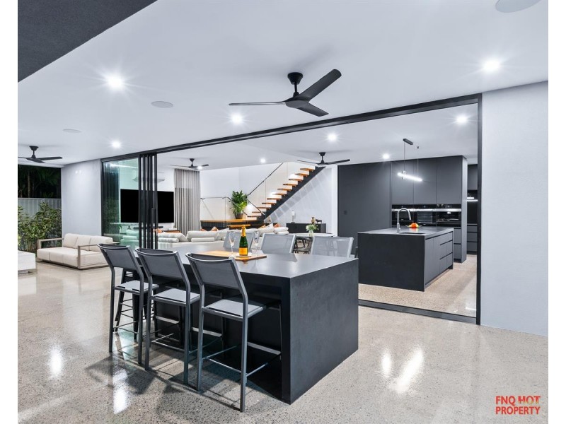 /35 Harbour Drive, Trinity Park QLD 4879