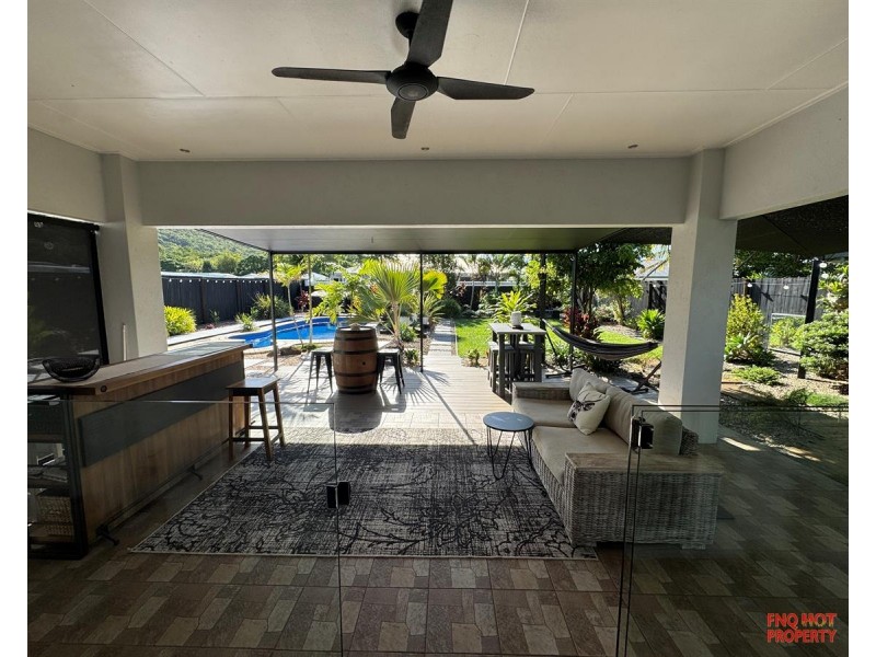 /7 Iridescent Drive, Trinity Park QLD 4879