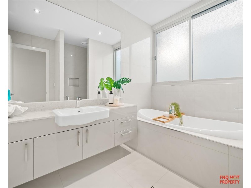 /23 Riverside Parade, Trinity Park QLD 4879