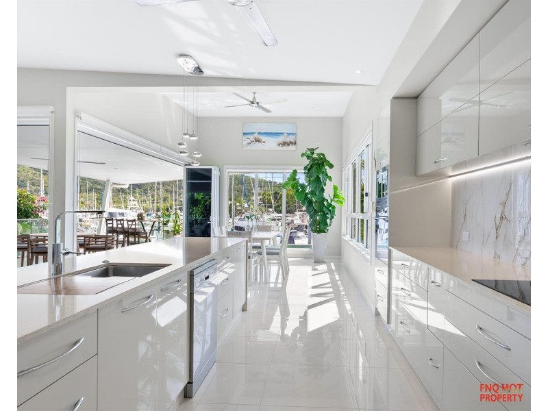 /14 Marina Quay, Trinity Park QLD 4879