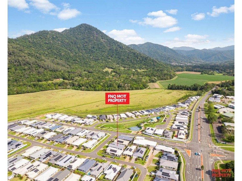 /5 Clay Pass, Redlynch QLD 4870