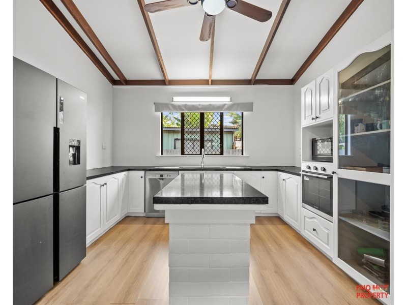/9 Centaur Street, Trinity Park QLD 4879